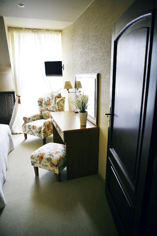 Hotel Zorza Namyslow Room photo