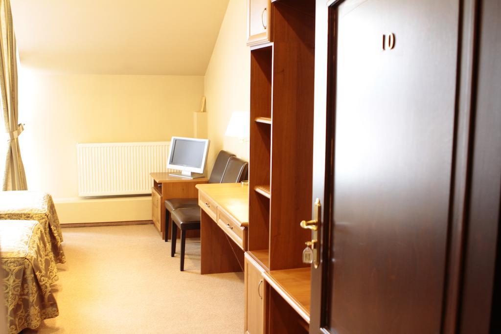 Hotel Zorza Namyslow Room photo